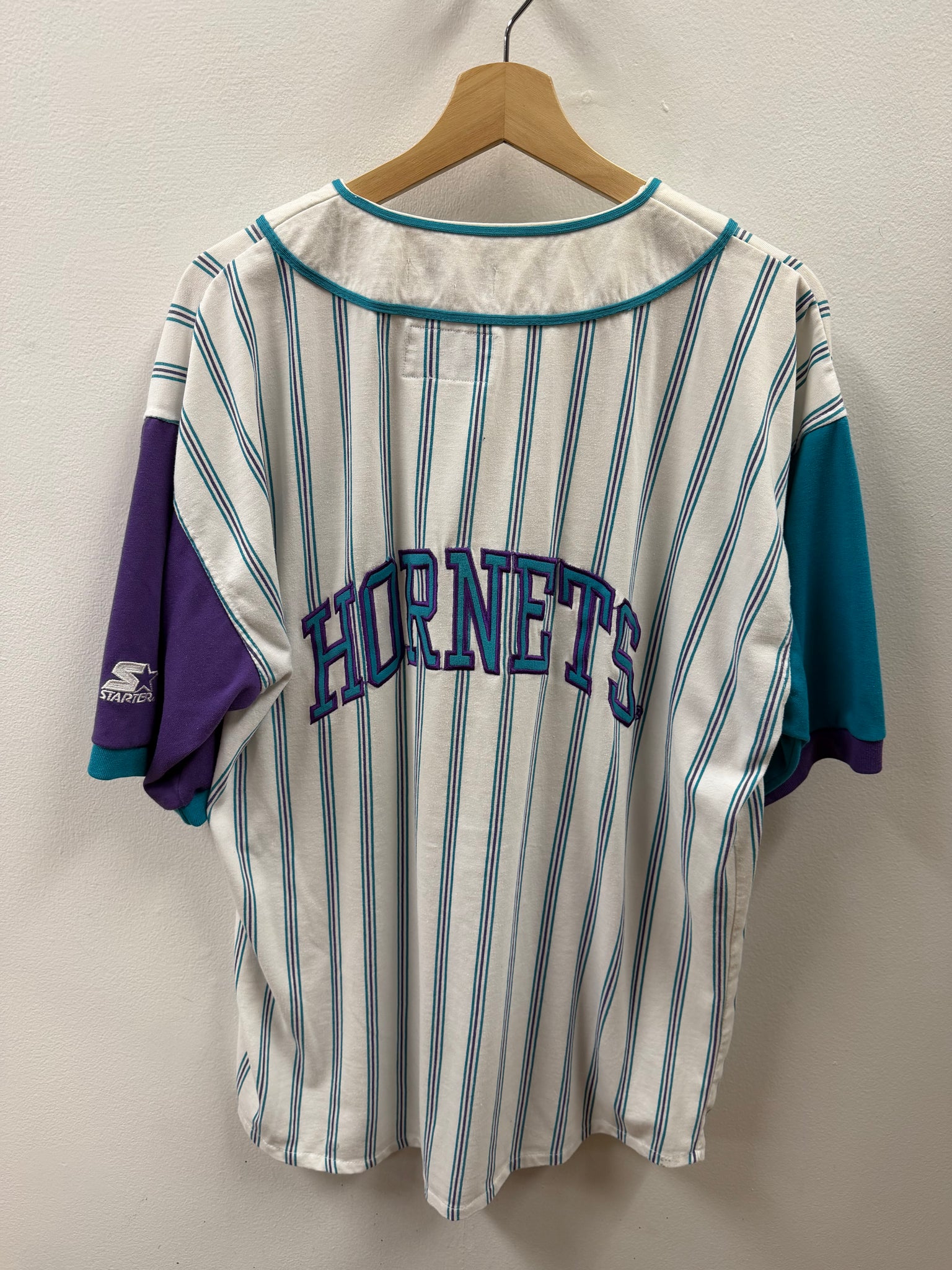women's charlotte hornets jersey dress Vintage Charlotte Hornets NBA Jersey