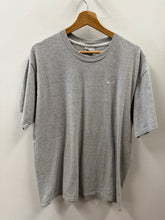 Load image into Gallery viewer, Nike Shirt