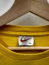 Load image into Gallery viewer, Nike Shirt