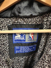 Load image into Gallery viewer, Chicago Bulls Starter Jacket