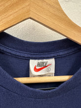 Load image into Gallery viewer, Nike Shirt