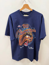 Load image into Gallery viewer, Cleveland Indians Shirt
