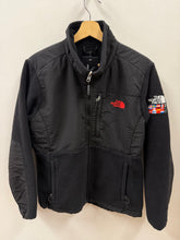 Load image into Gallery viewer, North Face Fleece Jacket
