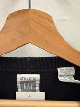 Load image into Gallery viewer, Gap Crewneck Sweatshirt