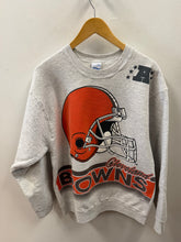 Load image into Gallery viewer, Cleveland Browns Crewneck Sweatshirt