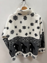 Load image into Gallery viewer, Penguins Fleece Crewneck Sweatshirt