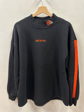Load image into Gallery viewer, Cleveland Browns Crewneck Sweatshirt
