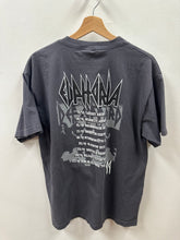 Load image into Gallery viewer, Def Leppard Band Shirt
