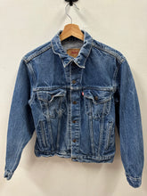 Load image into Gallery viewer, Levi’s Denim Jacket